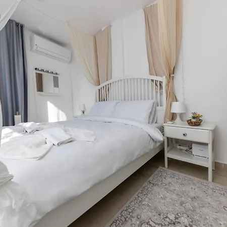 Central And Cozy Flat 3 Min To Beach In Appartement