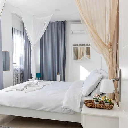 Appartement Central And Cozy Flat 3 Min To Beach In *