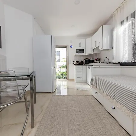Central And Cozy Flat 3 Min To Beach In Apartment